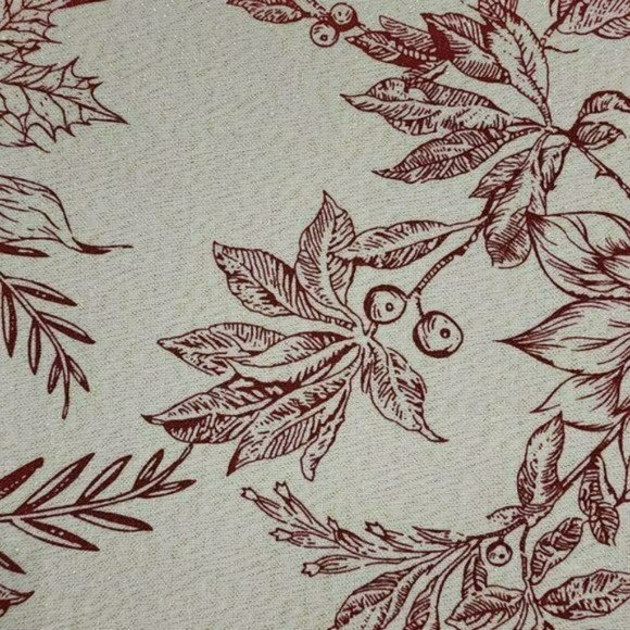 60x84 Oblong Poinsettia Flowers Gold Accents Shabby Chic Christmas Tablecloth - Picture 7 of 12